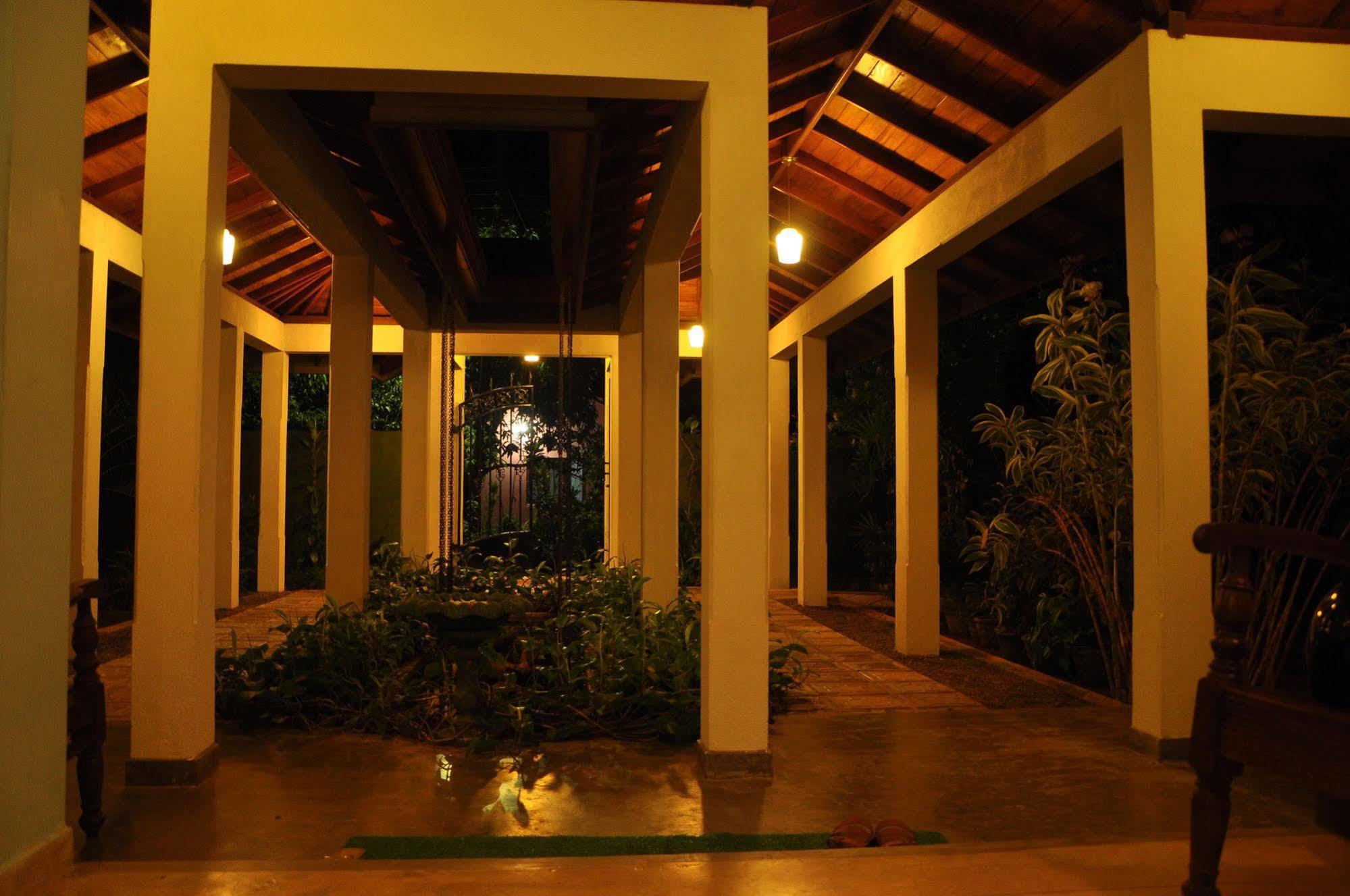 Sakura Villa Bentota Exterior photo