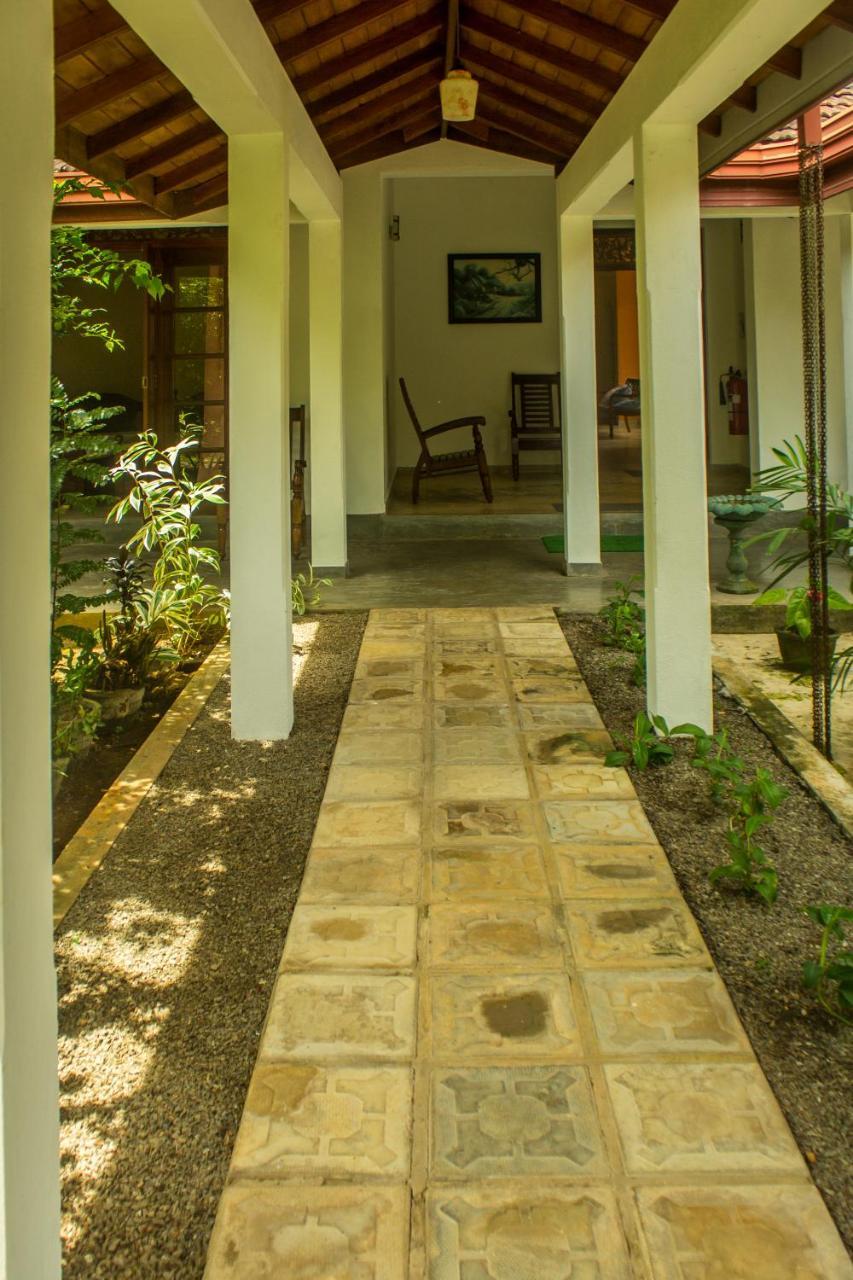 Sakura Villa Bentota Exterior photo