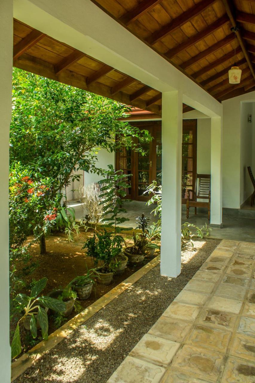 Sakura Villa Bentota Exterior photo